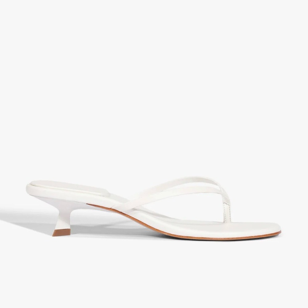 SCHUTZ White Leather Kitten Heel Thong Sandals